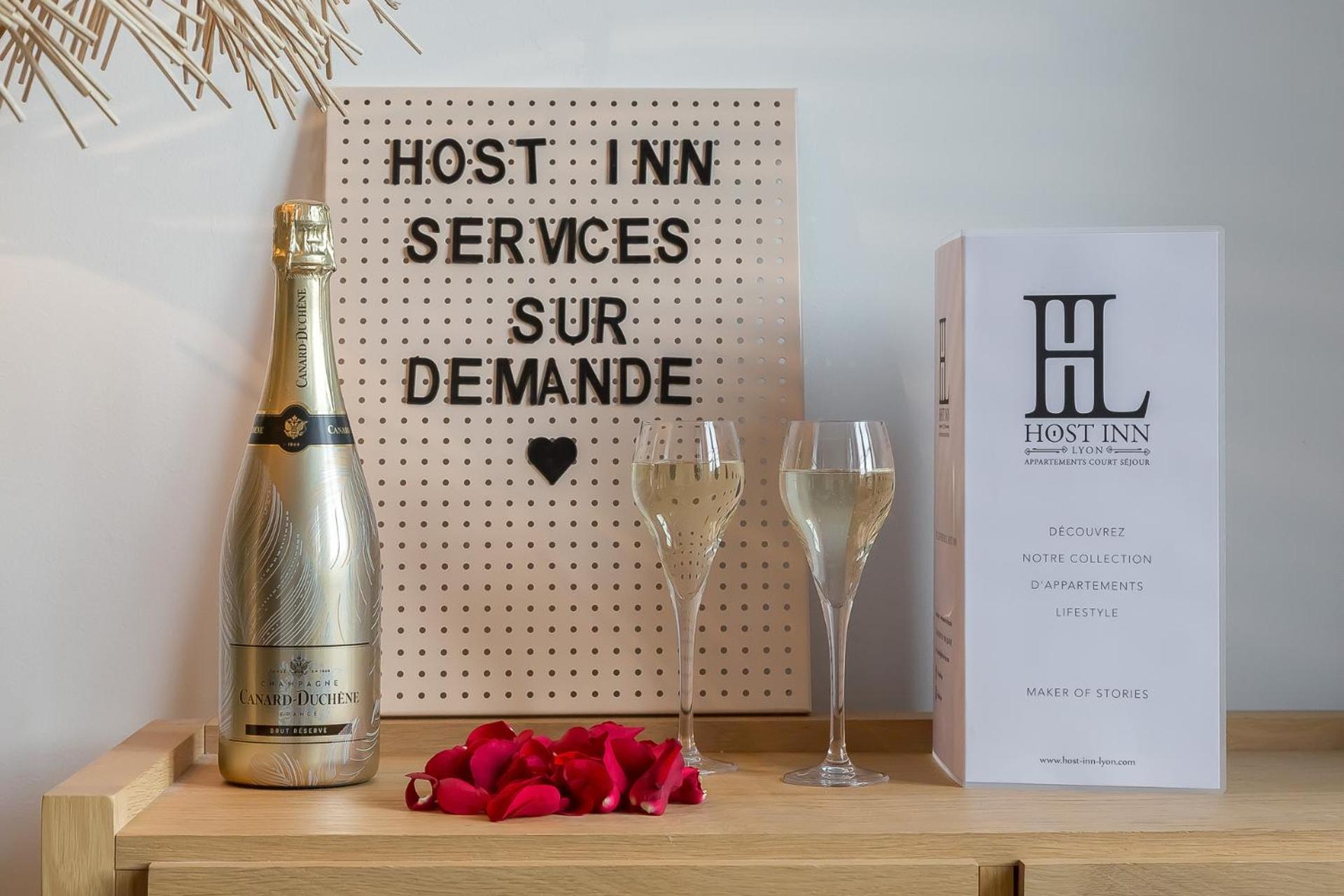 Host Inn Lyon - Hypercentre Vieux ลียง ภายนอก รูปภาพ